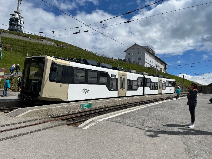 Train up to the top - Mt Rigi