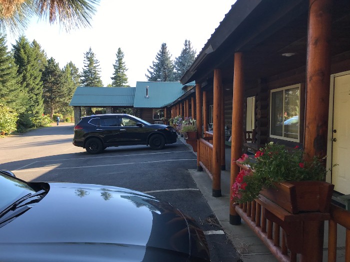 Log Inn of Bonners Ferry