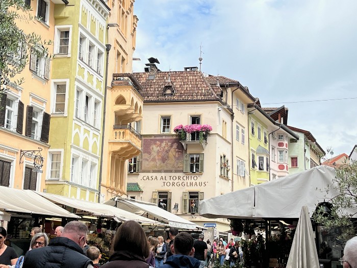 Marketplace in the rain